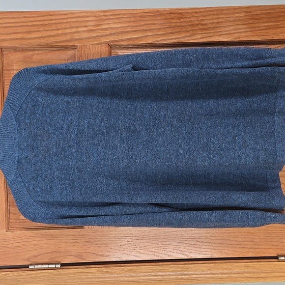 X-LARGE Dark Blue/Navy Italian Linen Button Mock Pullover From Banana Republic - Picture 4 of 6